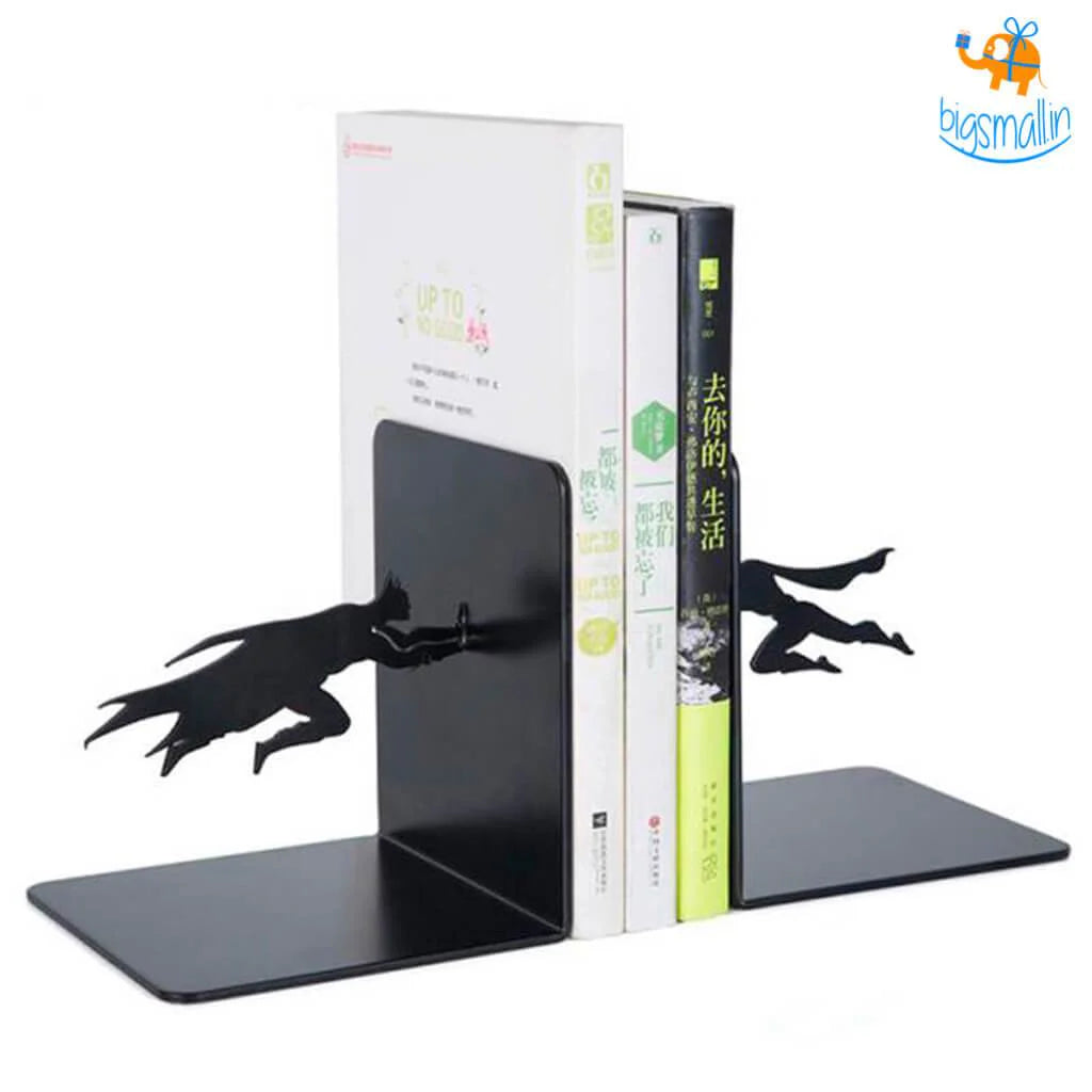 Ezeli Rakipler Karşı Karşıya Kitap Tutucu