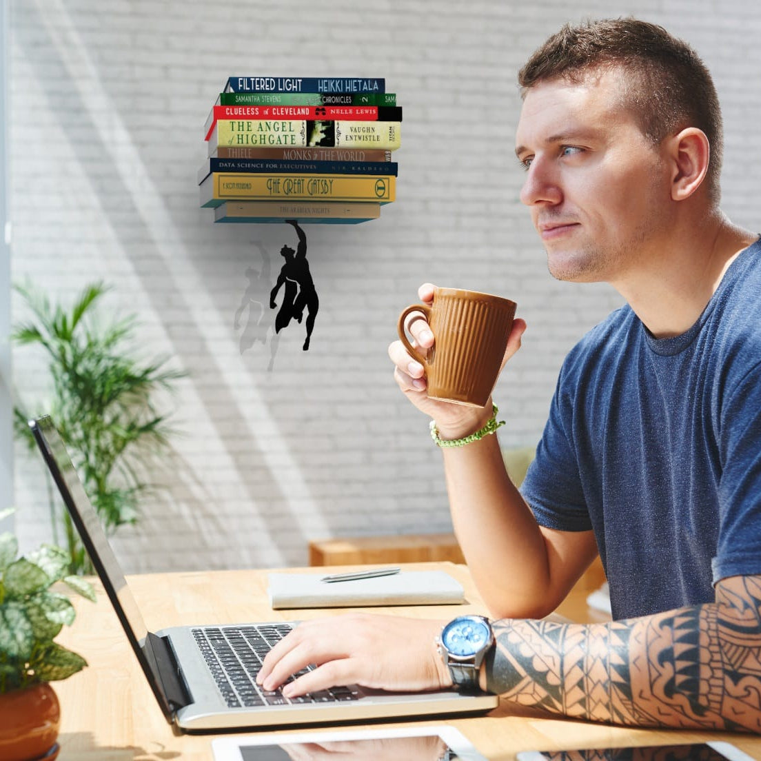 Kitap Taşıyan Kahraman Mıknatıslı Kitap Tutucu